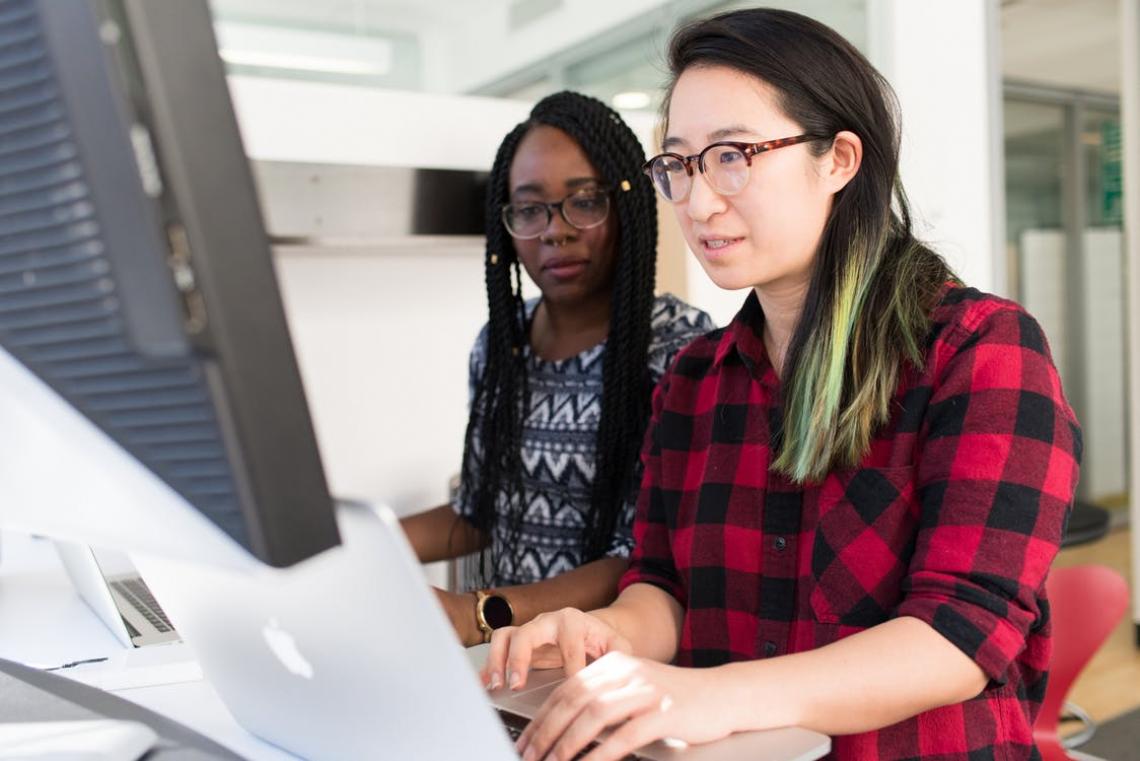 Women Are Genetically Born Coders And Here's Why Girls born coders